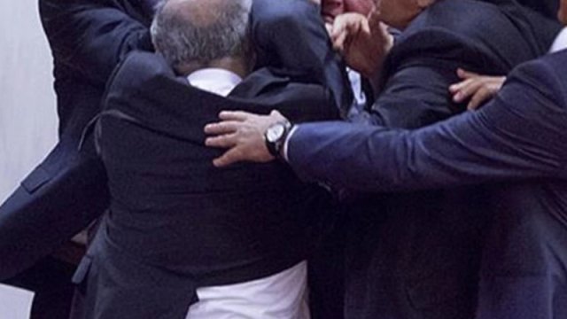 
Toyda döyülən şəxs xəstəxanada öldü