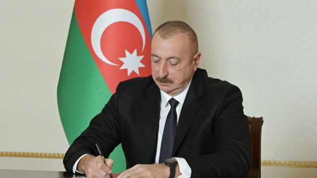 Bir sıra birinci instansiya məhkəmələrinə hakimlər təyin edilib - SƏRƏNCAM
