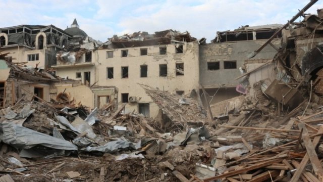Gəncə terrorunun şahidləri: "Altı il keçsə də, həmin gecənin ağrısı unudulmayıb" - FOTO