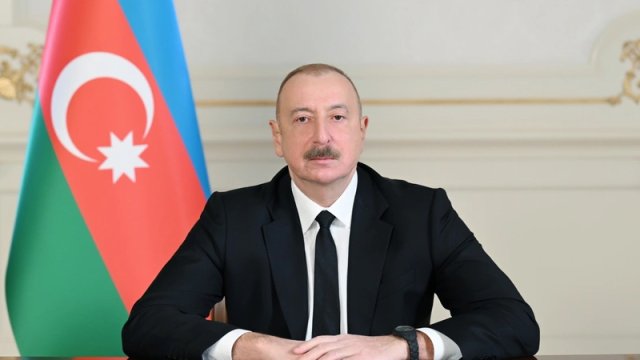 Prezident İspaniya Kralını təbrik etdi