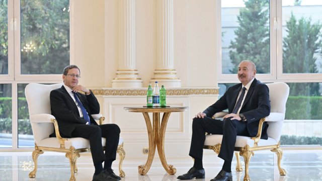 İlham Əliyev İsrail Prezidenti ilə görüşdü