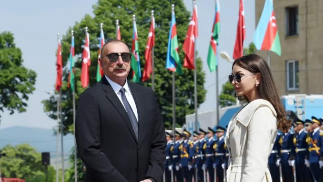 Milli Məclis İlham Əliyev və Mehriban Əliyevaya təbrik məktubları ünvanladı