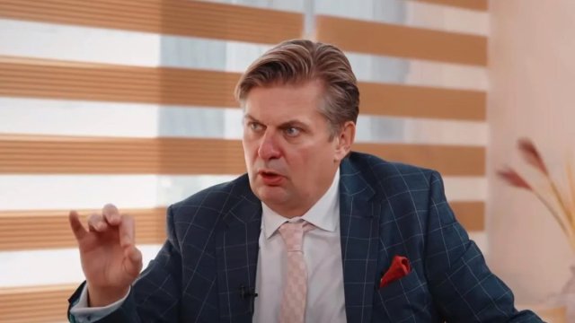 Alman deputat: &ldquo;ABŞ neytral mövqeyini itirib və Rusiyanın tərəfinə keçib&rdquo;