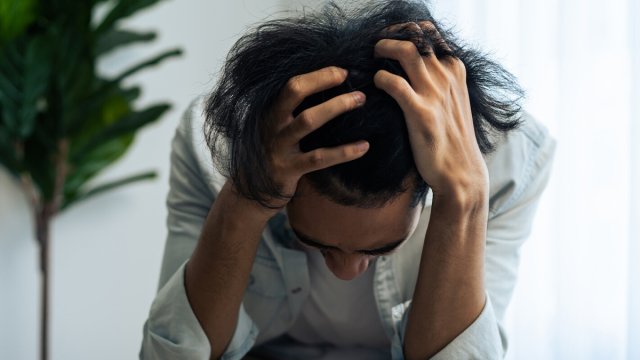 Gənclər arasında stressin əsas səbəblərindən biri müəyyənləşib
